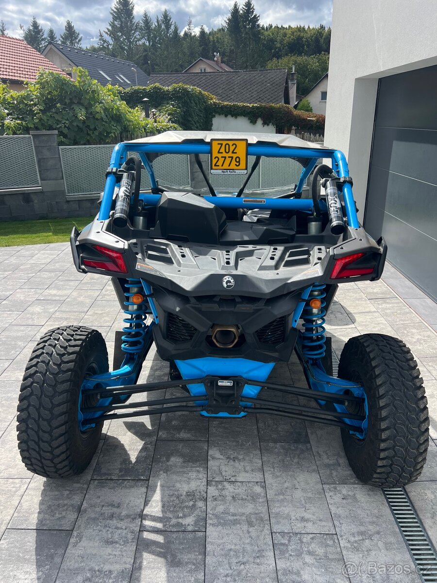 CAN AM Maverick X3 Turbo RC - 8
