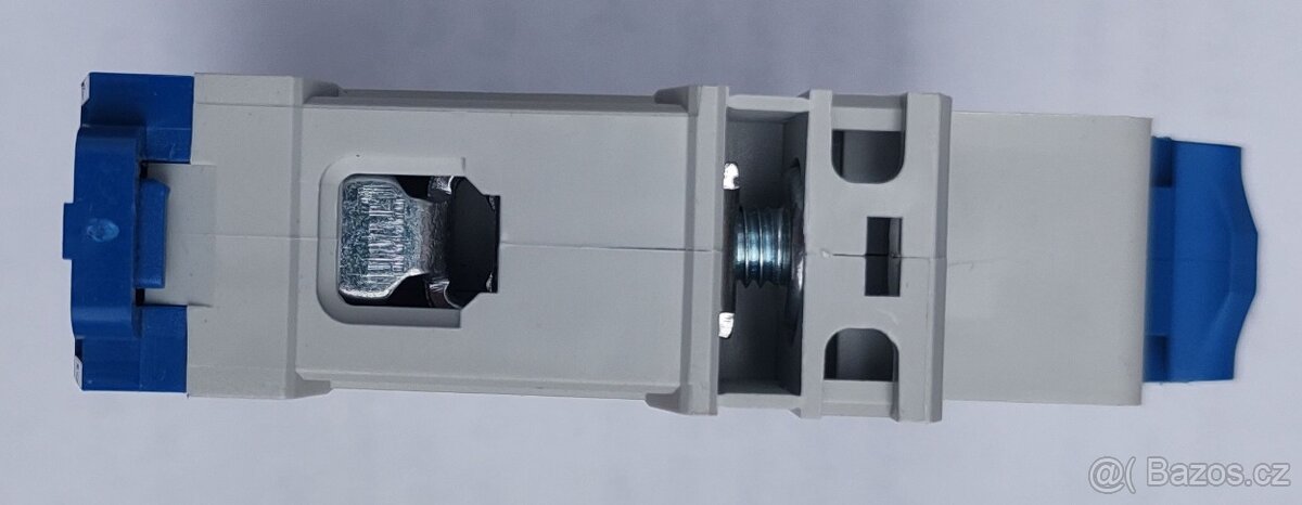 Instalační jistič SCHRACK AMPARO 10kA, B 2A, 1P - 8