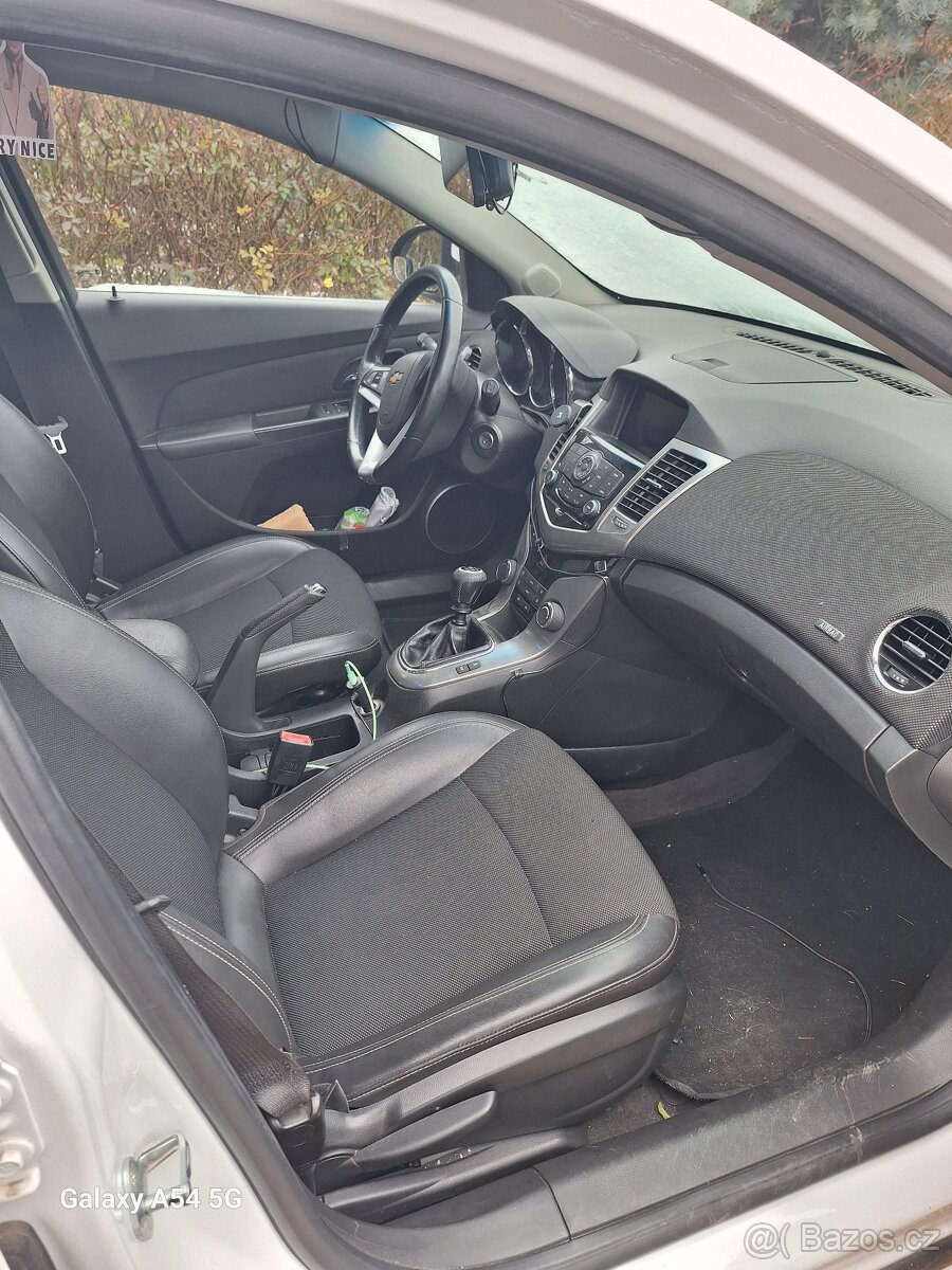 Chevrolet Cruze Combi - 8