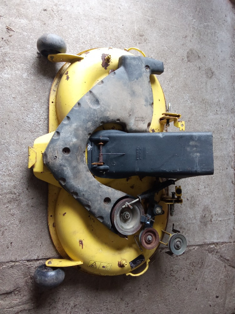 Zahradní traktor John Deere LTR 180 díly - 8