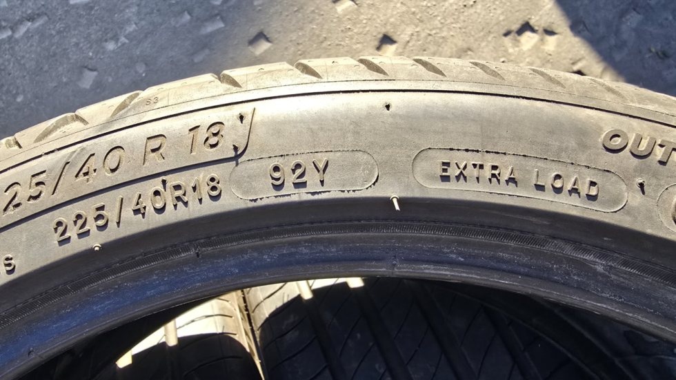 Letní pneu 225/40/18 Michelin - 8