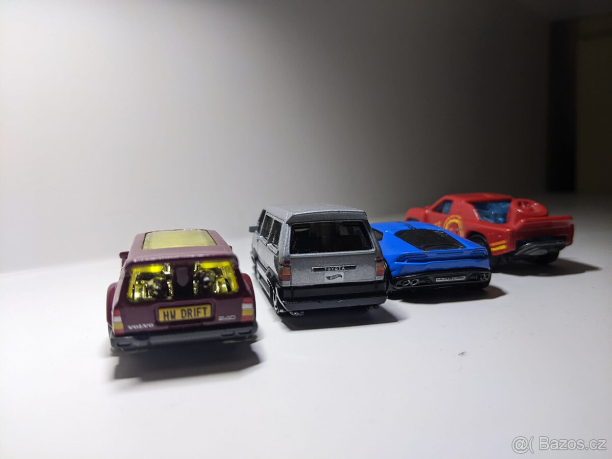 4x kovové autíčko HotWheels - 8