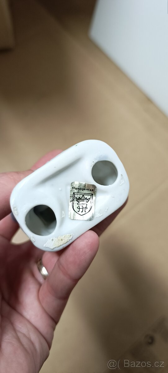 ručně malovaná porcelánová figurka chlapce se psem - 8