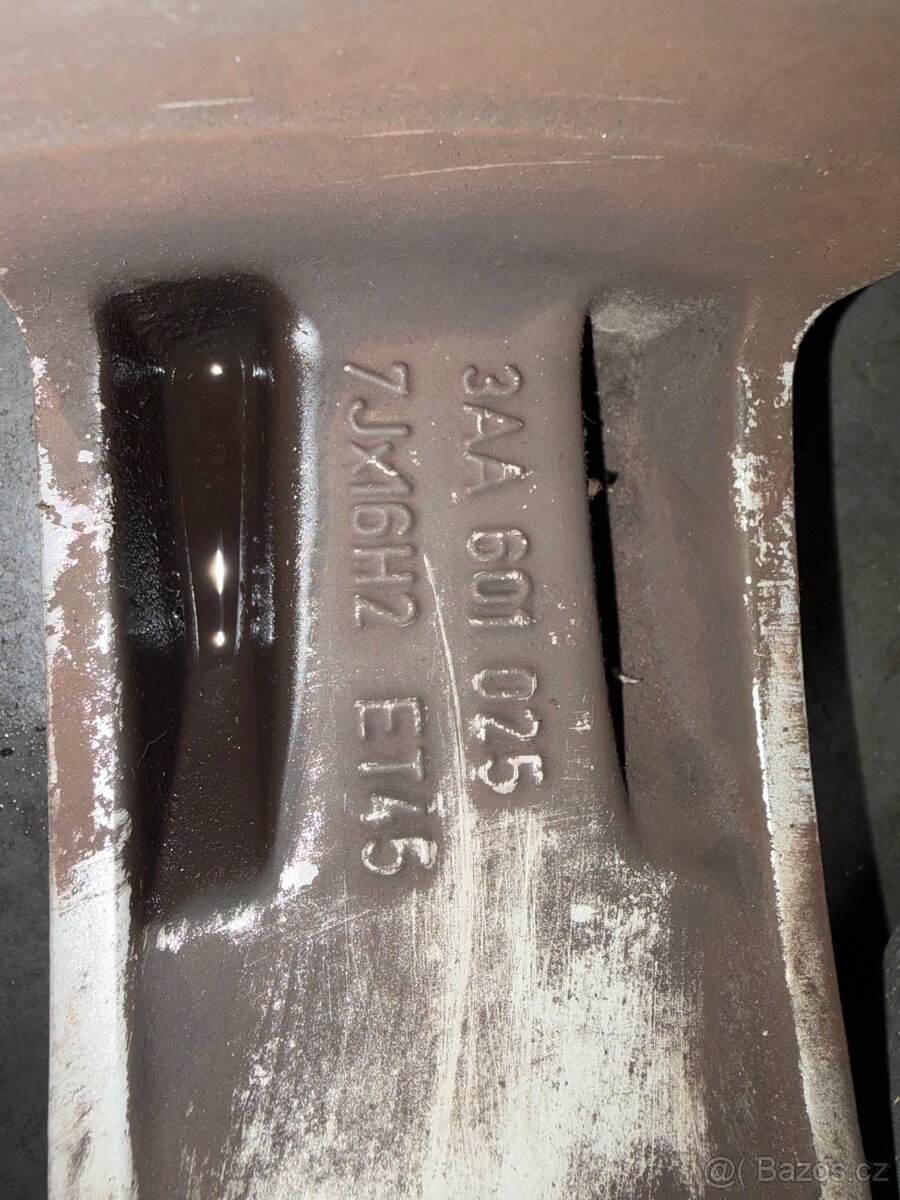 Prodám originální Alu kola VW r16 - 8