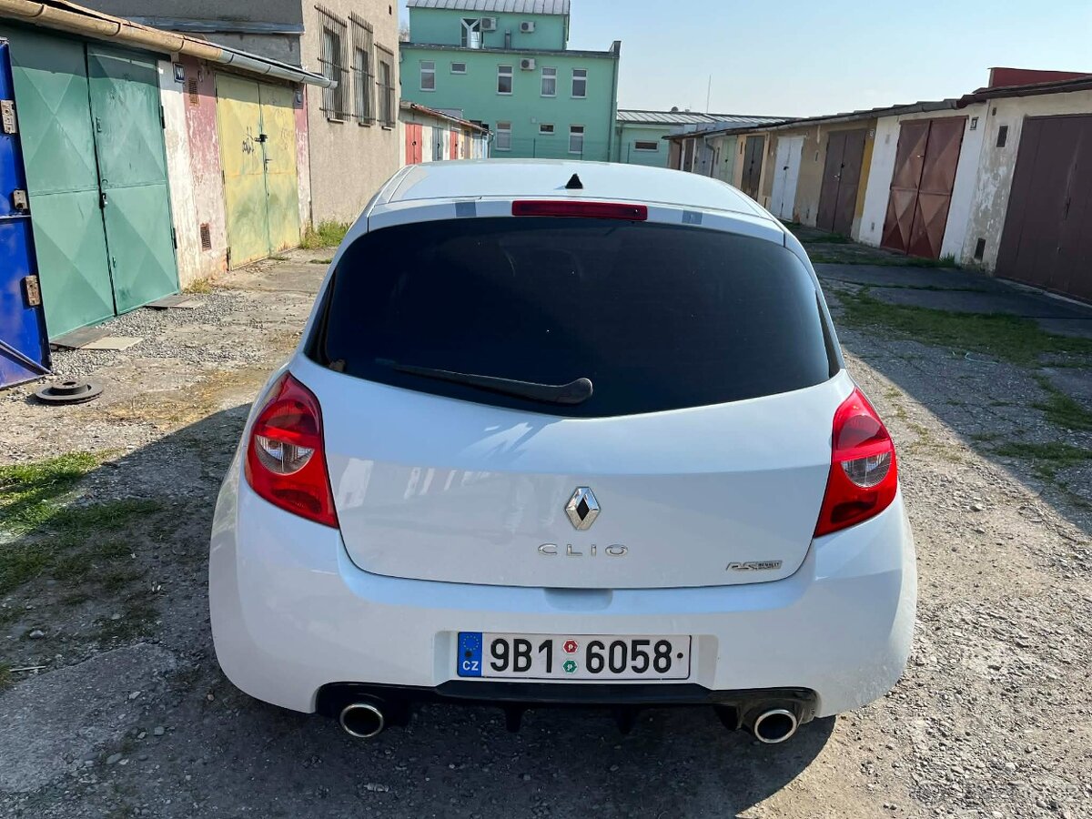 Renault Clio RS - 8