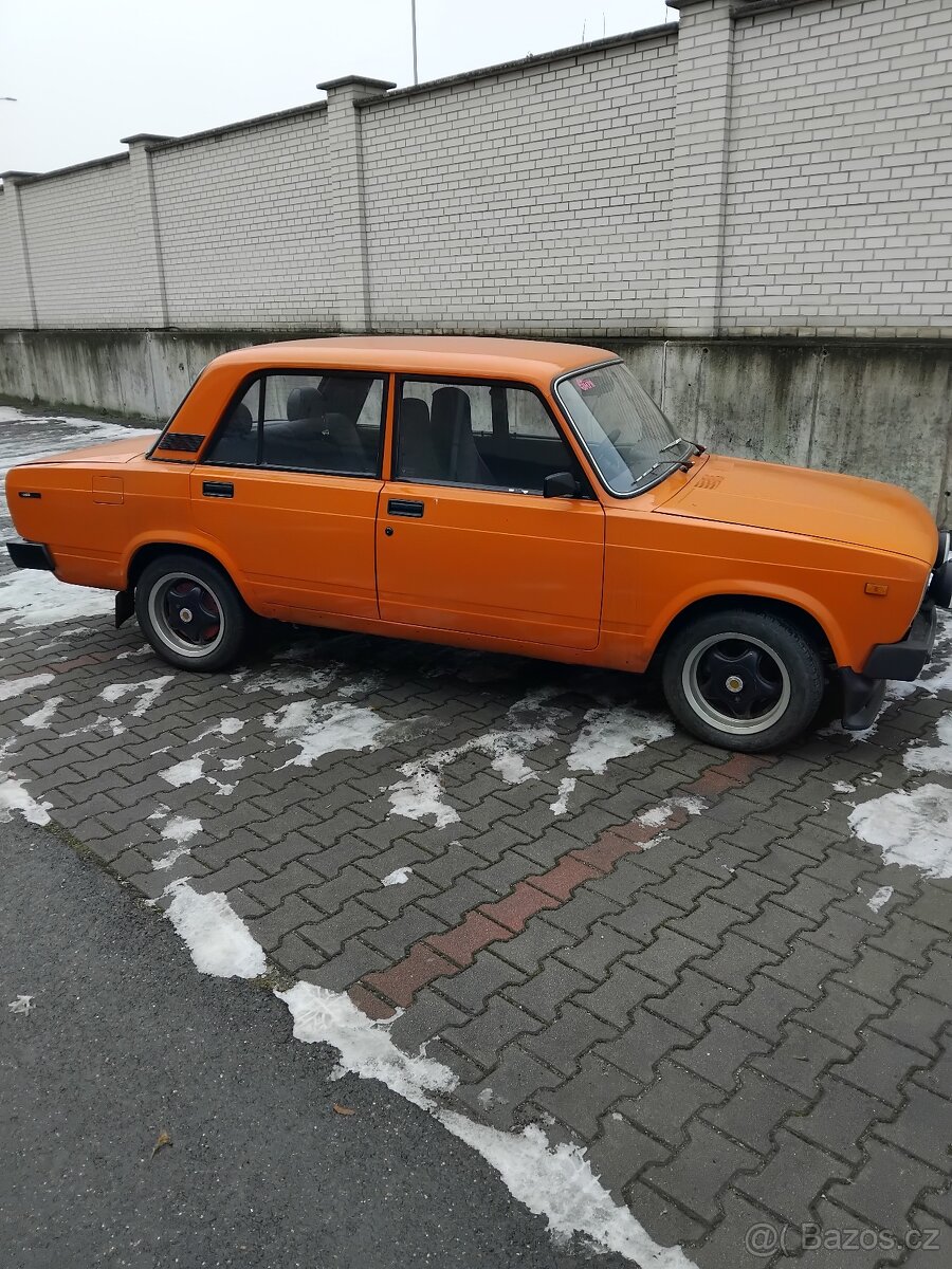 Lada 2105 1985 - 8