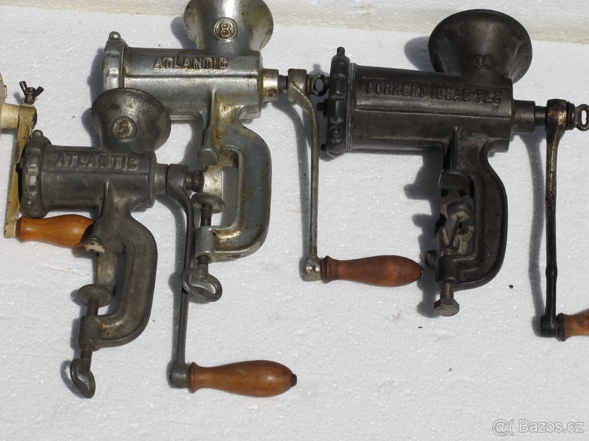 Ruční mlýnek na maso, mák, strouhanku - 8