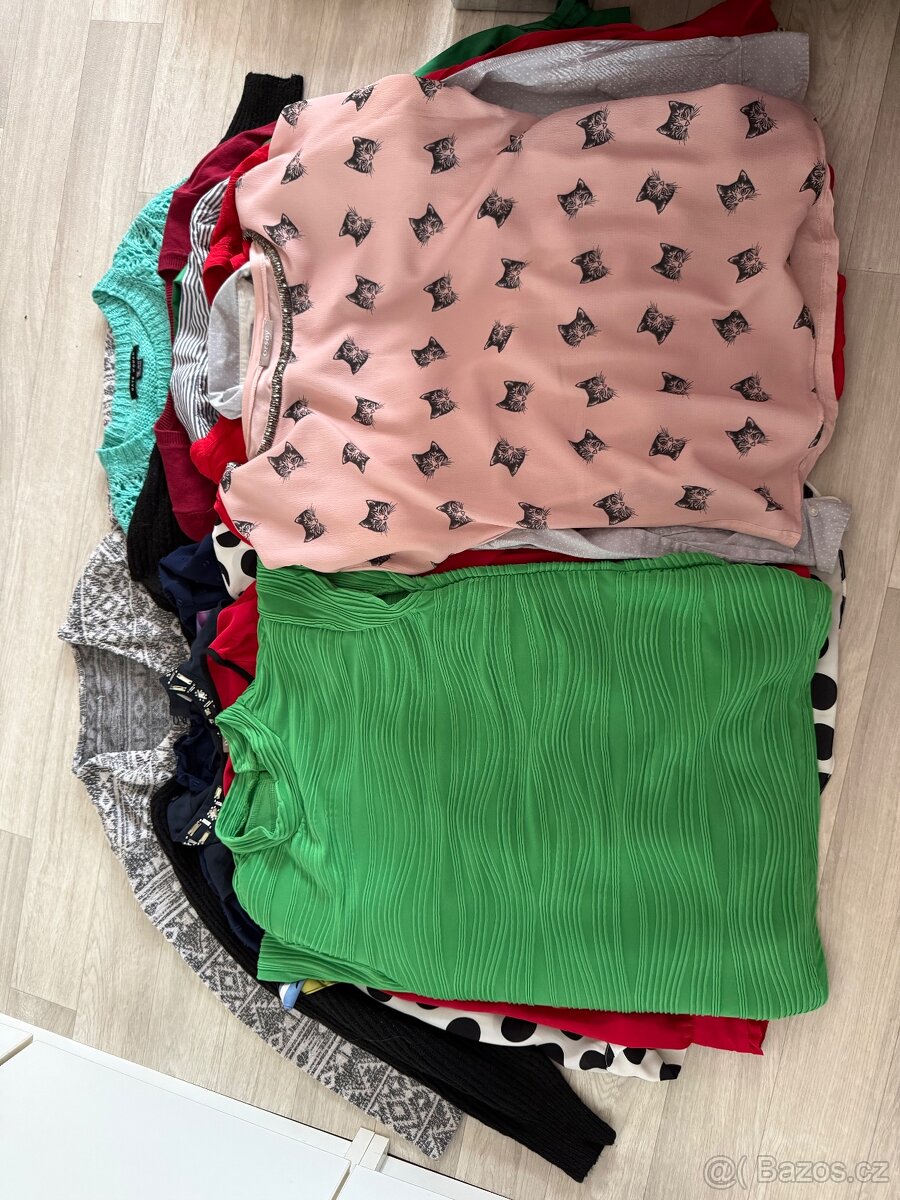 Mix dámského oblečení 17ks - 8