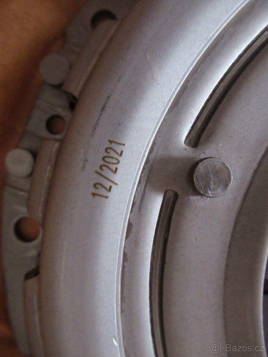 Přítlačák + spojkové ložisko BMW E46 - 8