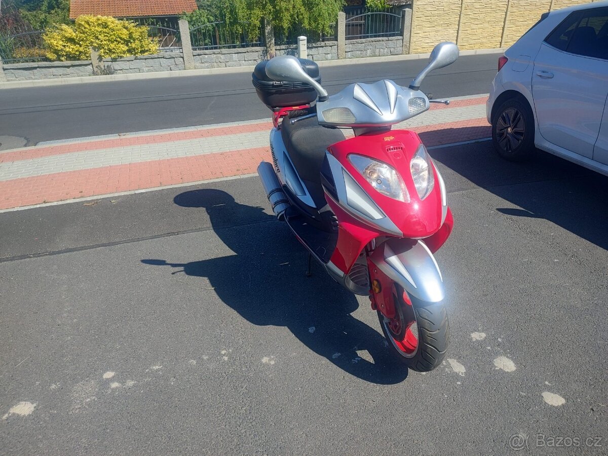 skútr motorro adventure 125 - 8