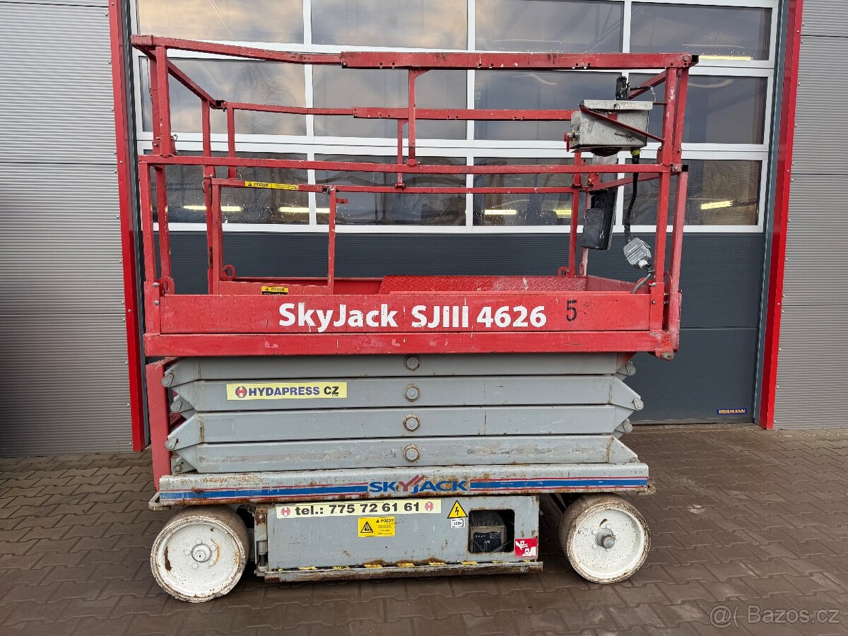 Nůžková plošina SkyJack 4626 - 8