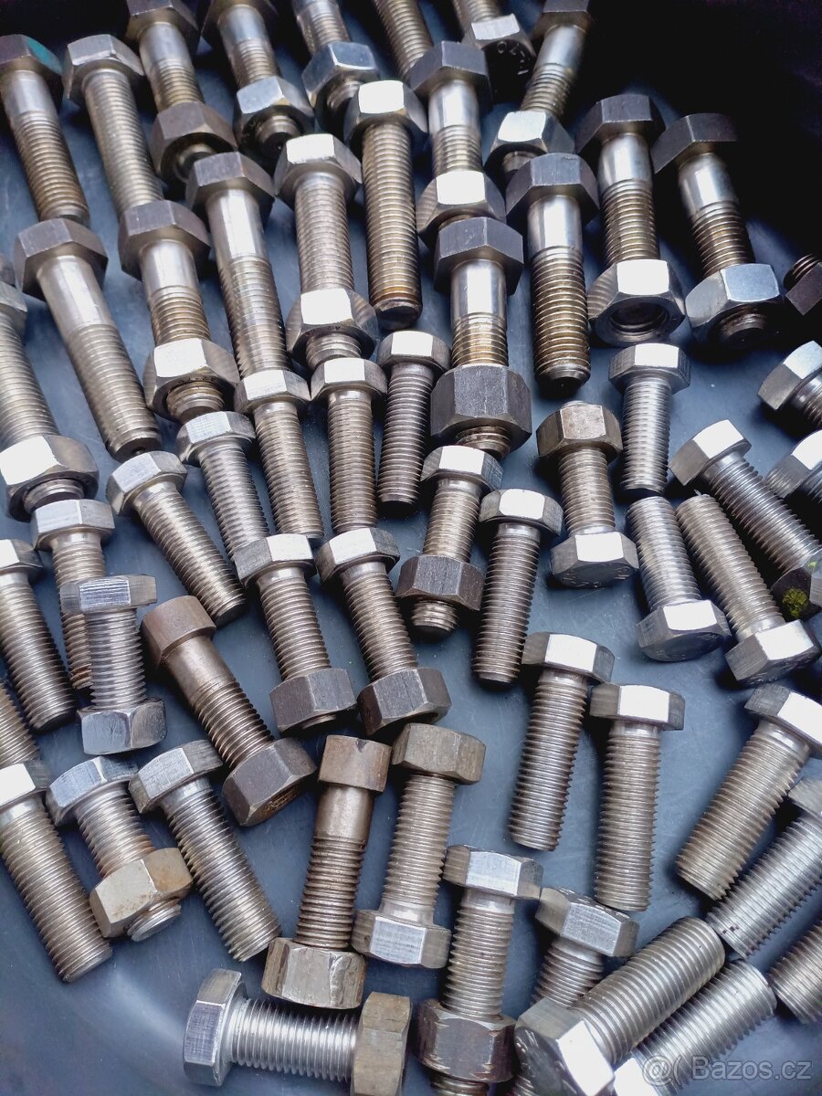 Šrouby nerez M16 a M 20 - 8