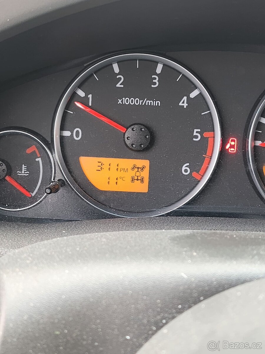 Nissan Pathfinder - 8