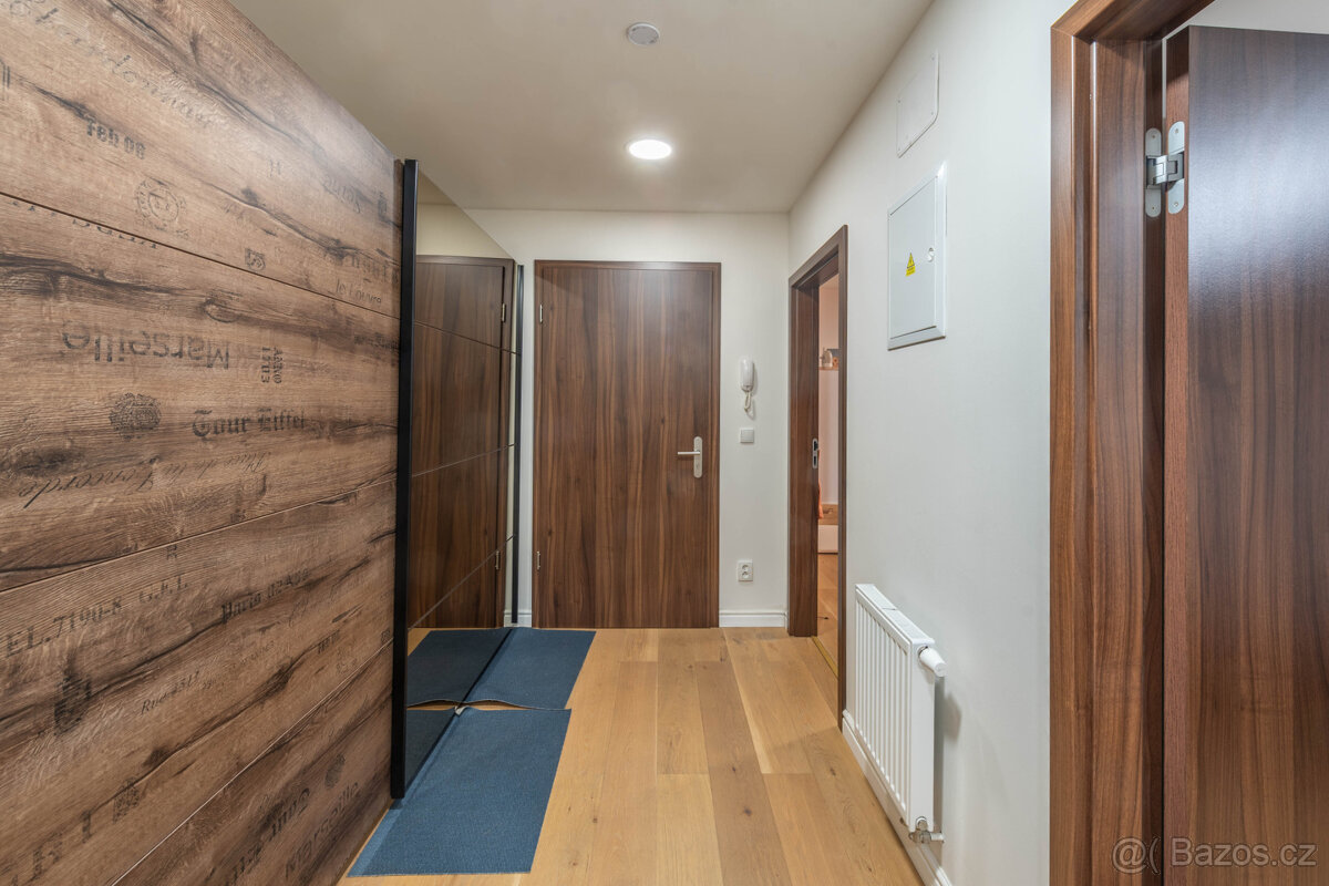 2+kk, 51m2, Veverkova, Praha 7 - Letná, u Strossmayerova nám - 8