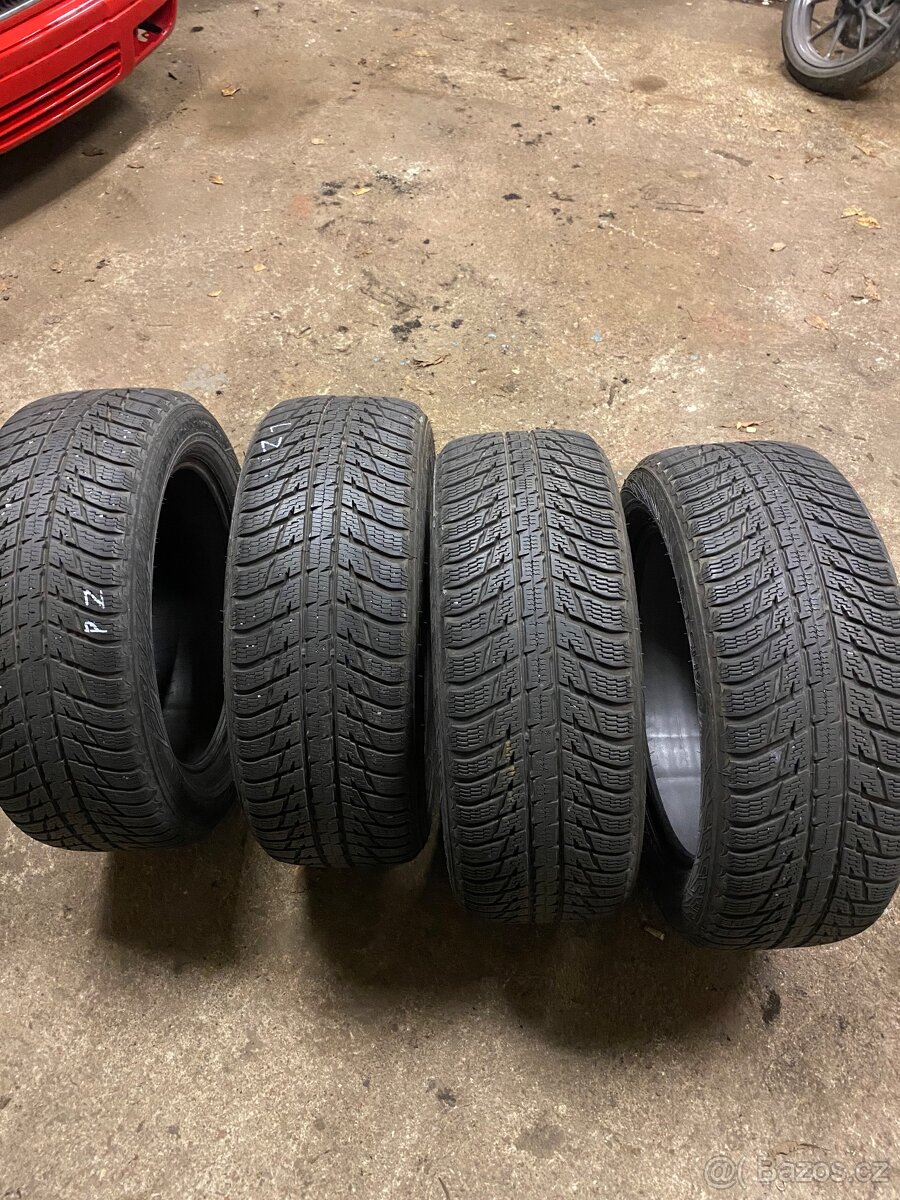 235/55R18 - 8