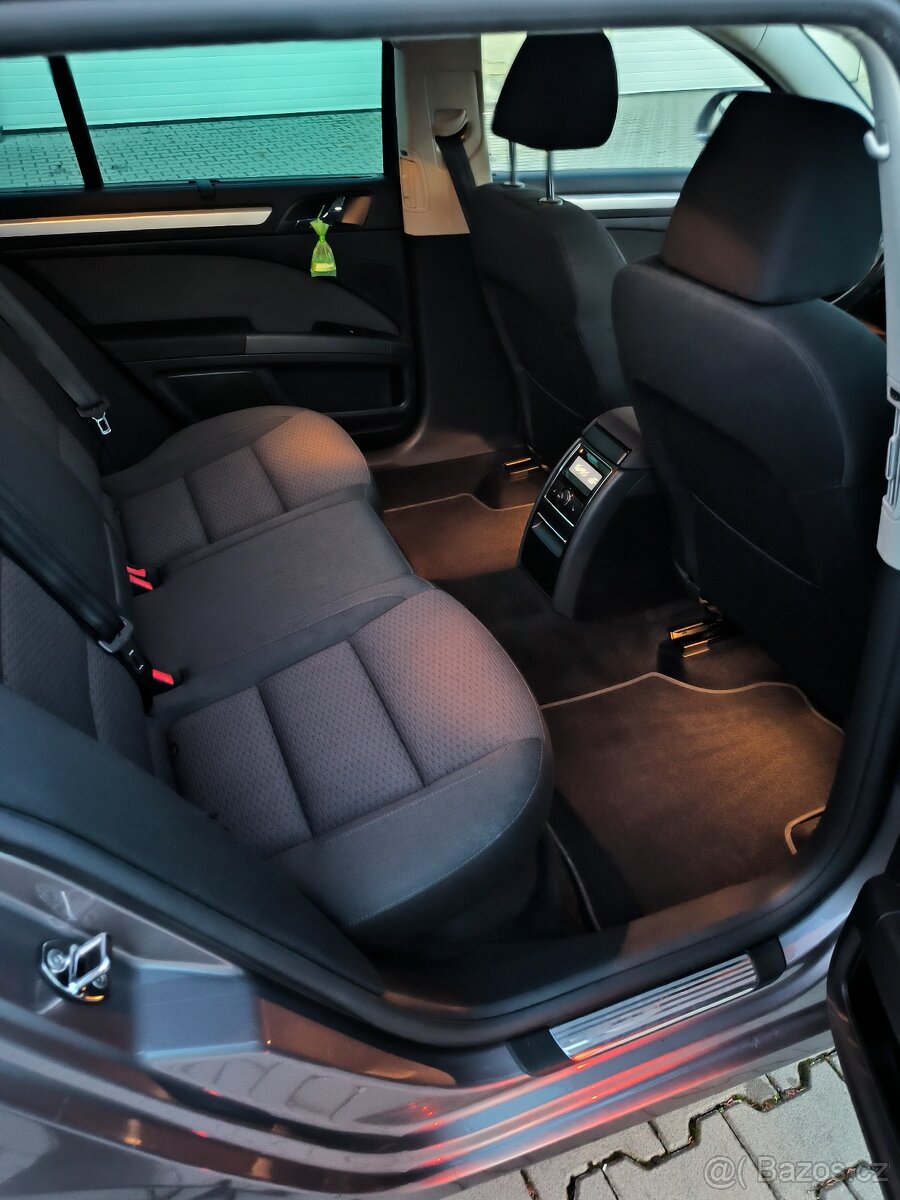 Superb 2 combi 2.0tdi DSG - 8