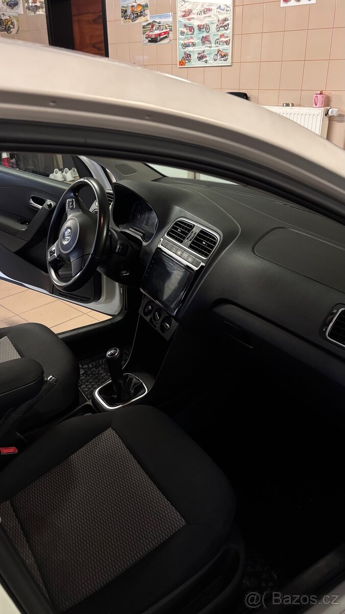 Volkswagen Polo - 8