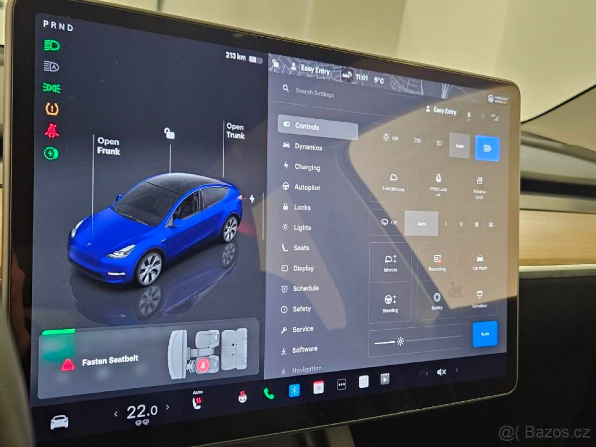 Tesla Model Y RWD (2022) – Deep Blue - 8