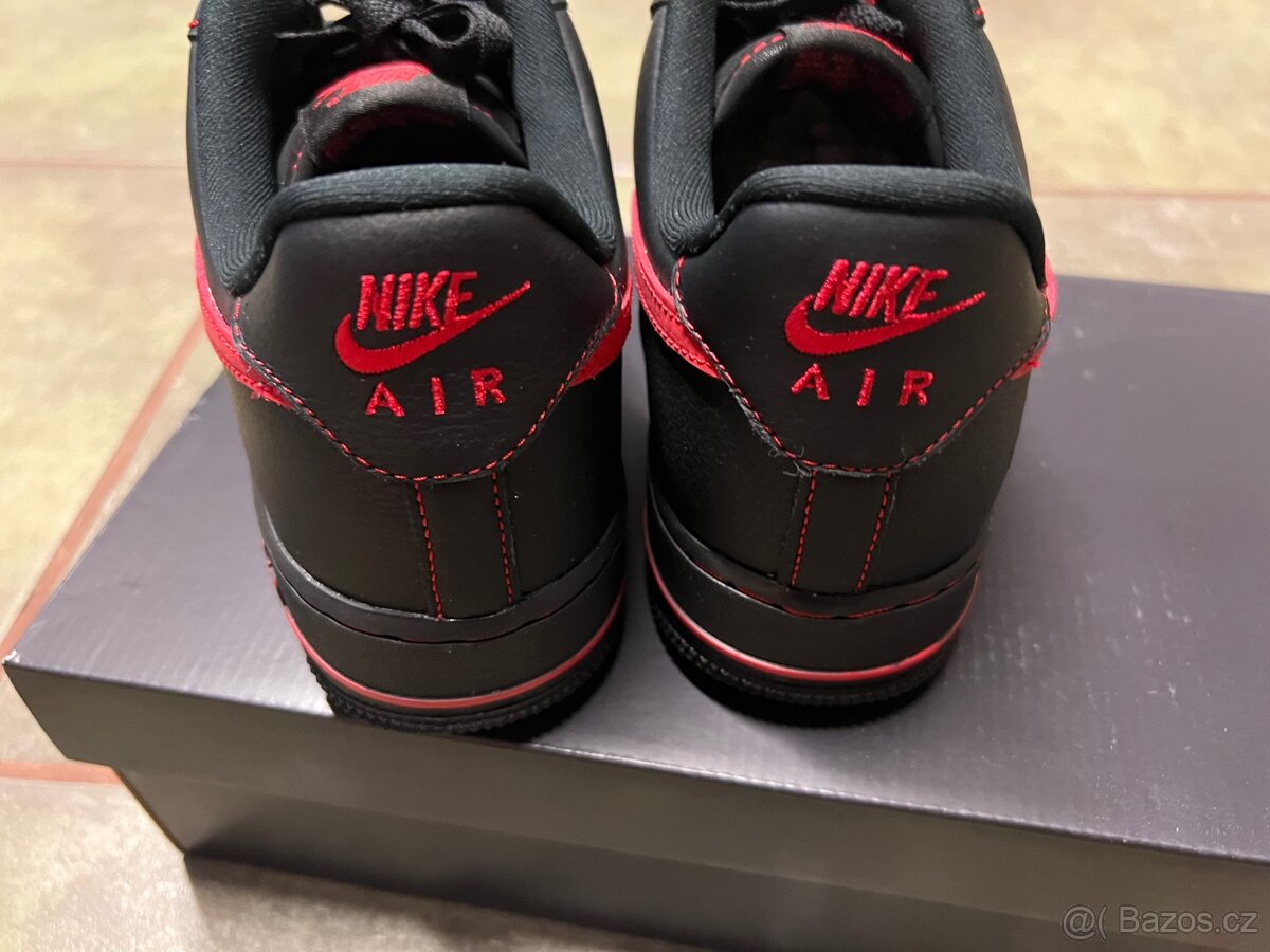 Nike AIR FORCE 1 - 8