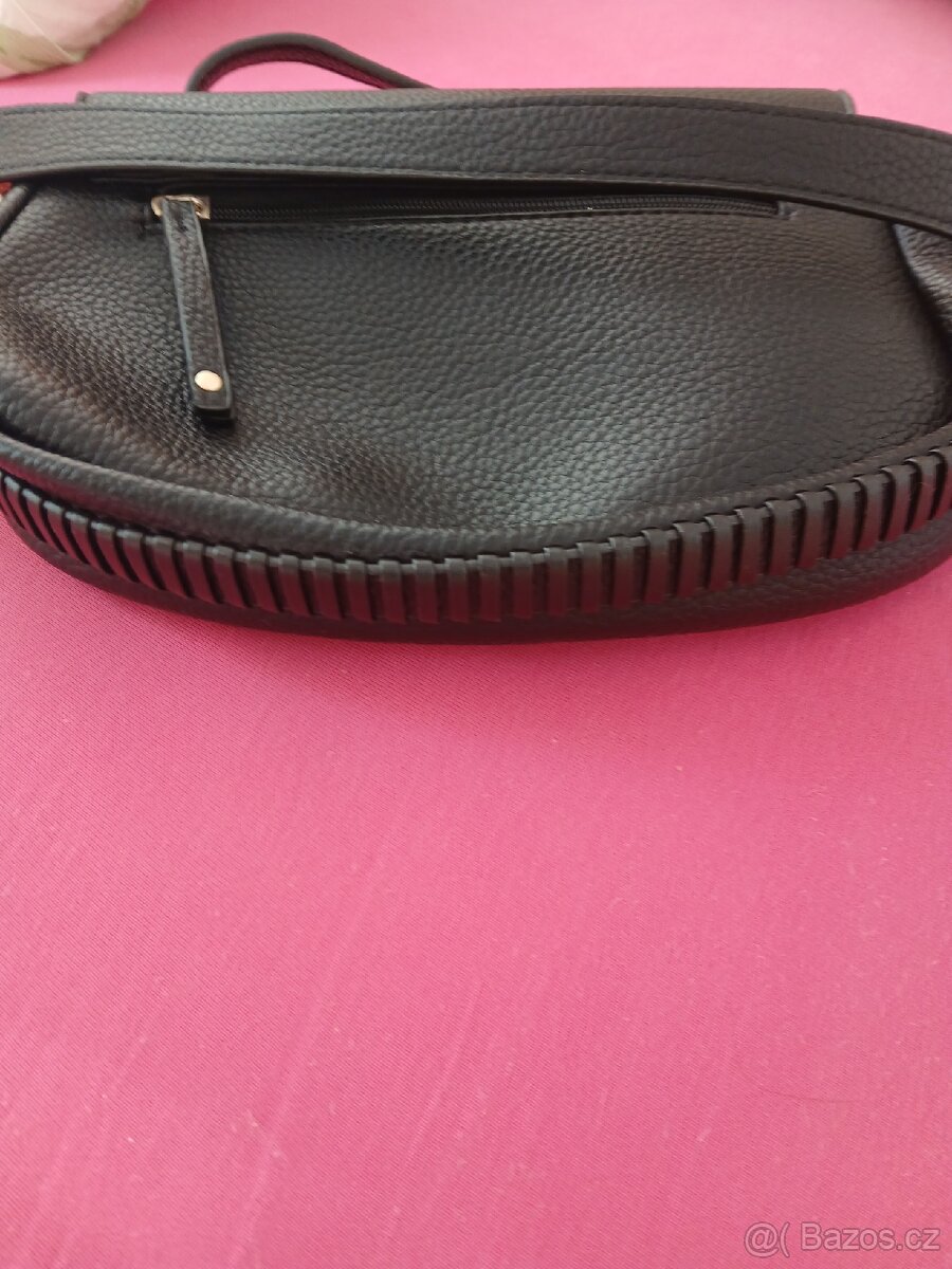 Nova kabelka s visačkou Suri Frey - 8