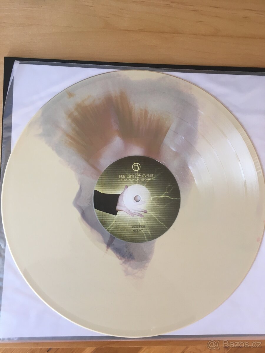 LP Kurtizány z 25. Avenue-Teorie morfické rezonance-14/40 - 8