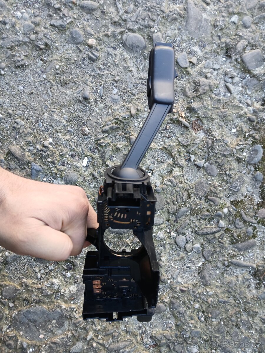 prepinaci packy fabia 3 - tempomat, PC, blinkry - 8