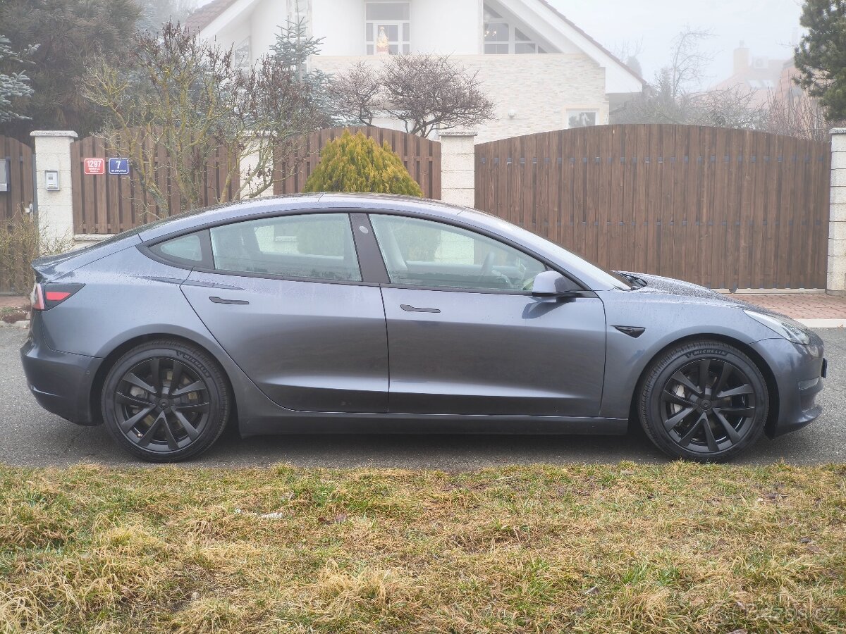 Tesla model 3 long range -refresh model 2021 - 8