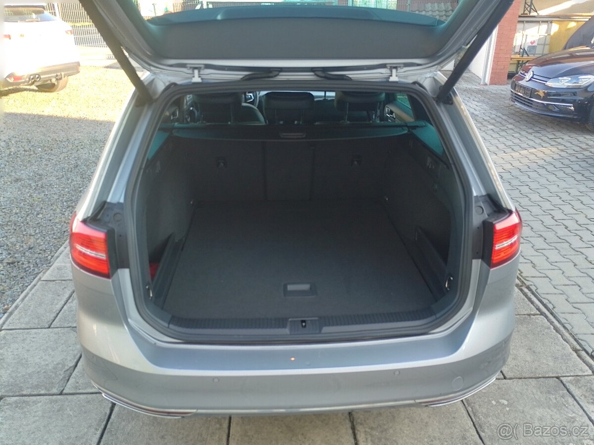 Prodej Volkswagen Passat R-line variant 1.5i,DPH - 8
