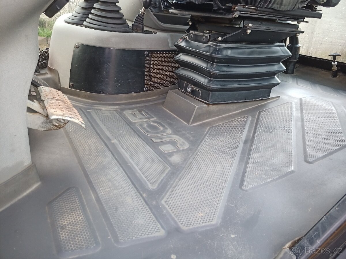 JCB 3CX Compact traktorbagr - rypadlo-nakladač - 8