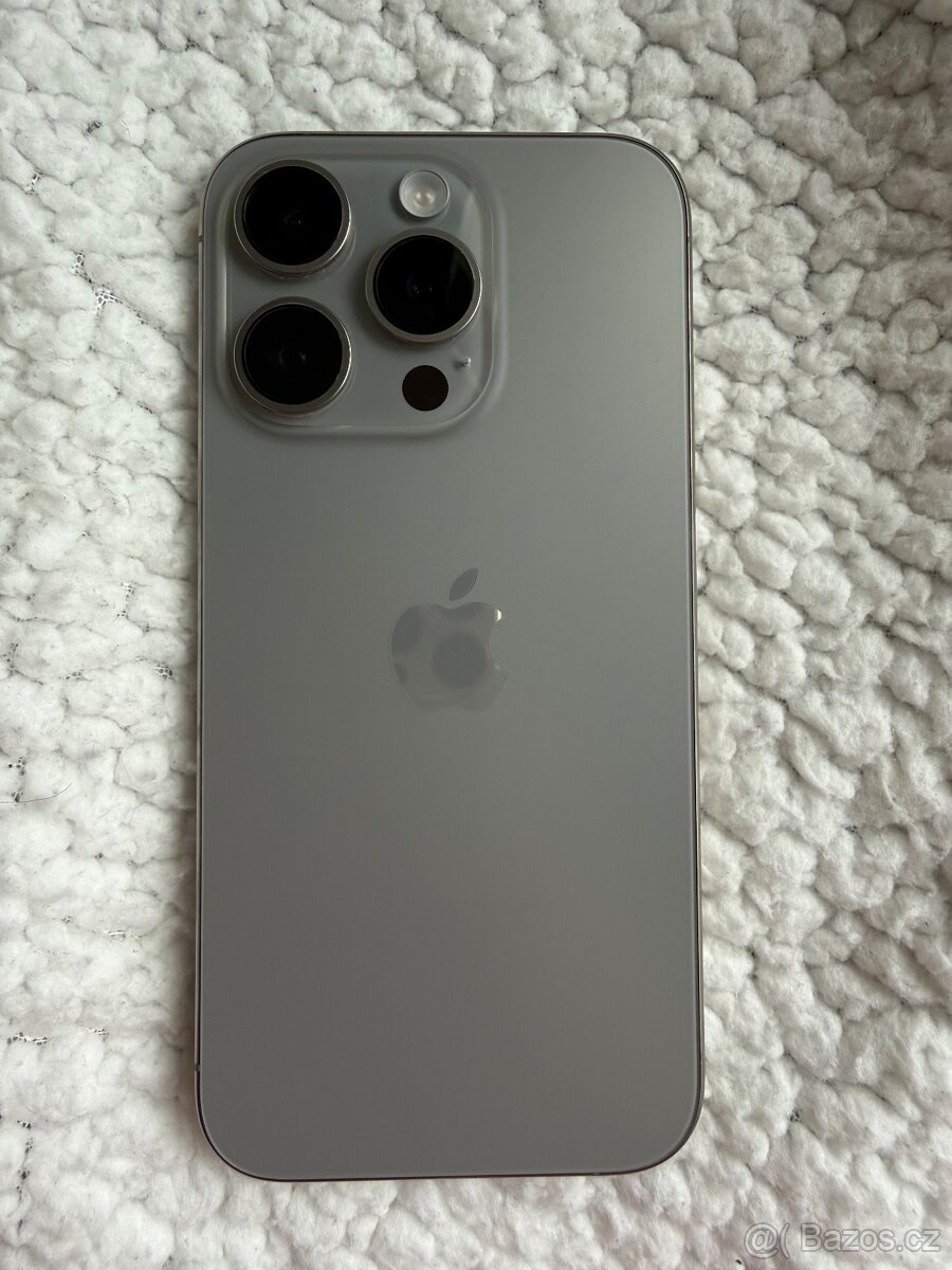 Prodám iPhone 15 pro - 8