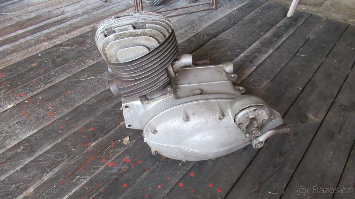 motor NSU 200 ccm Triuph a Victoria - 8