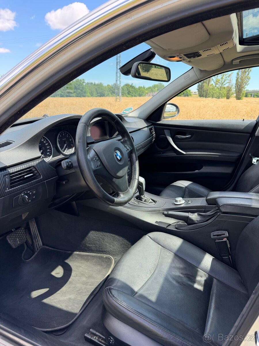 BMW E91 325i - 8