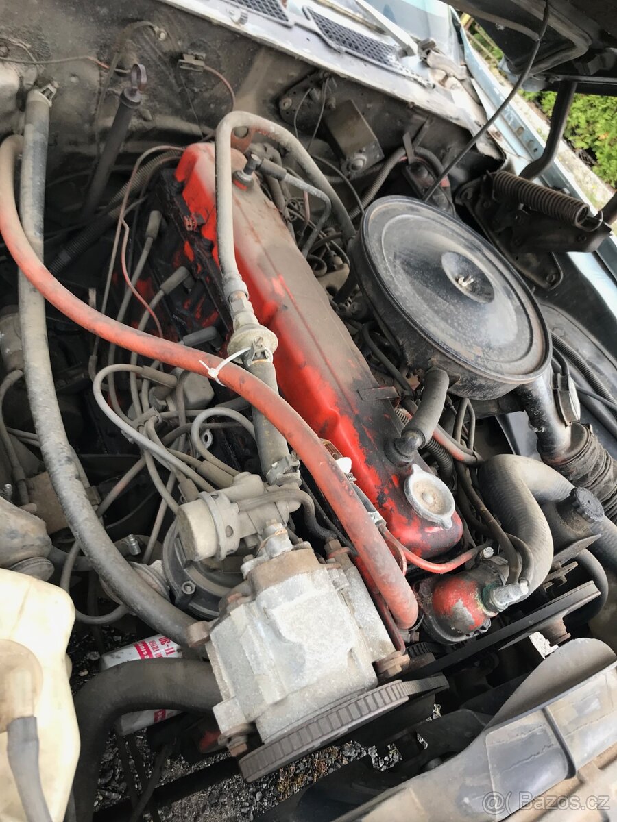 Chevrolet Camaro 250cui 1976 mk2 - 8