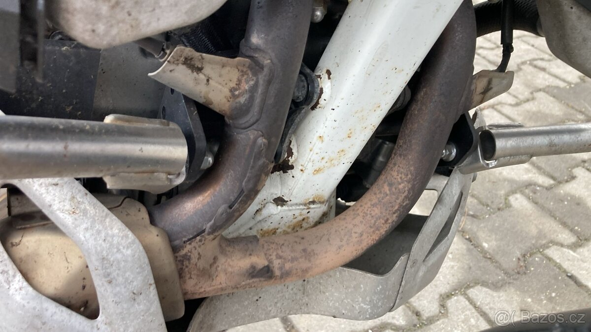 Honda CRF Africa Twin 1100 - 8