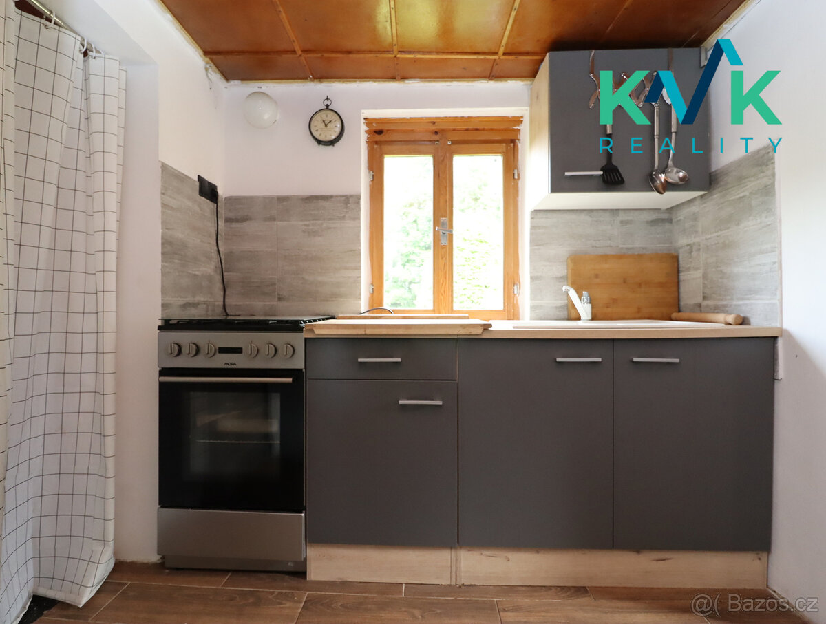 Prodej zděné chaty 3+1 se zahradou, pozemek 400 m², Jindřic - 8