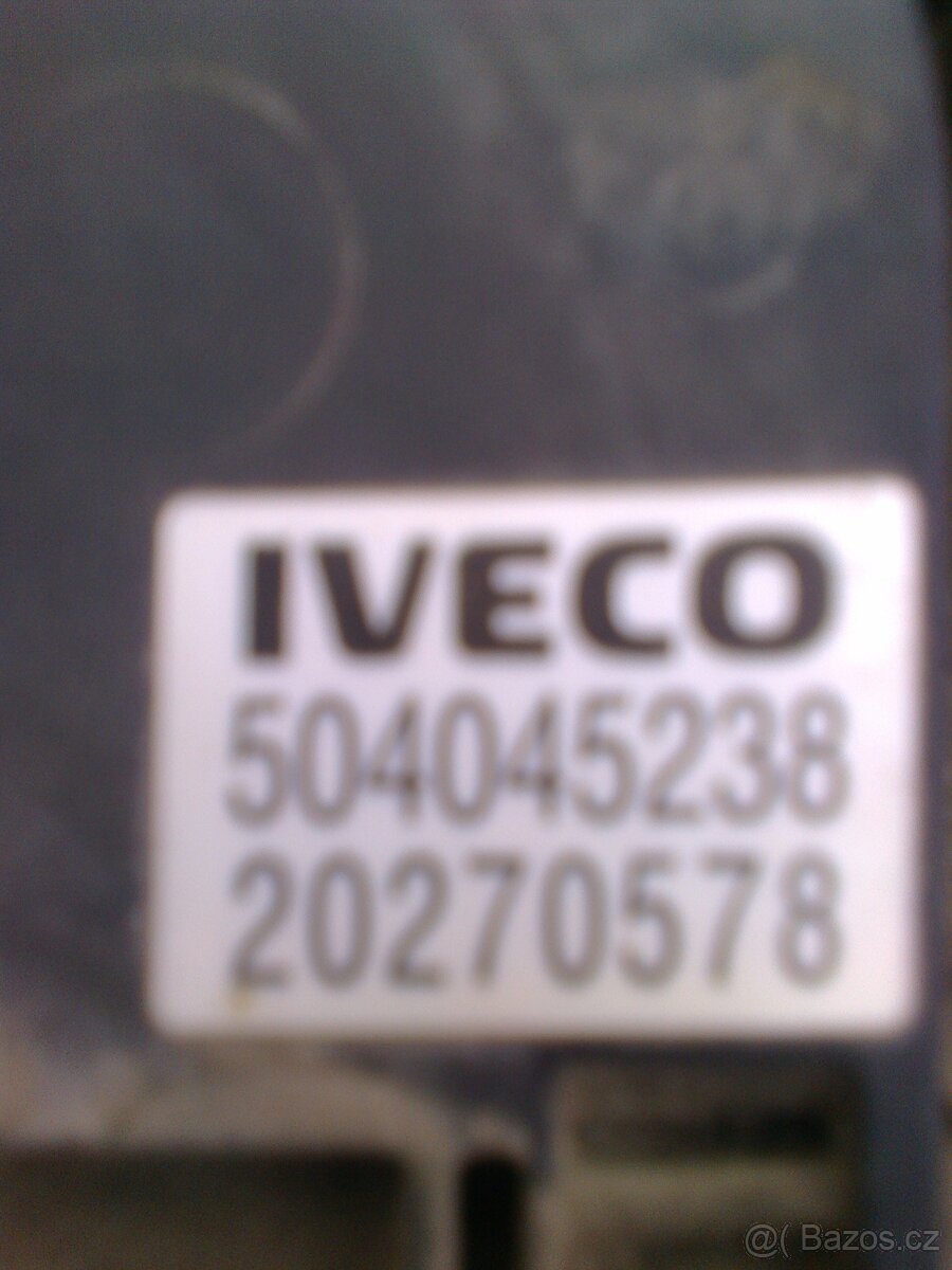 Iveco EuroCargo – nádrž – plast – ORIGINAL - 995,-Kč - 8