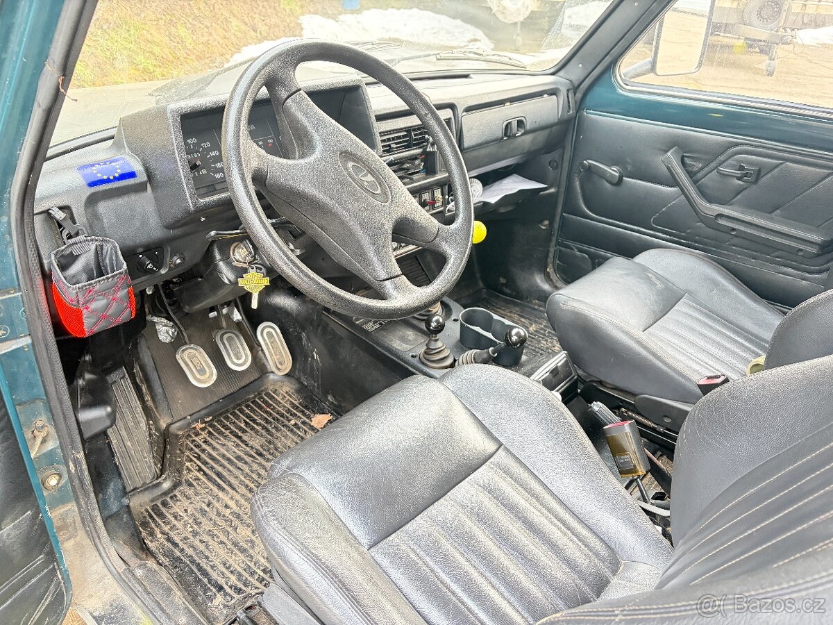 Lada Niva - 8