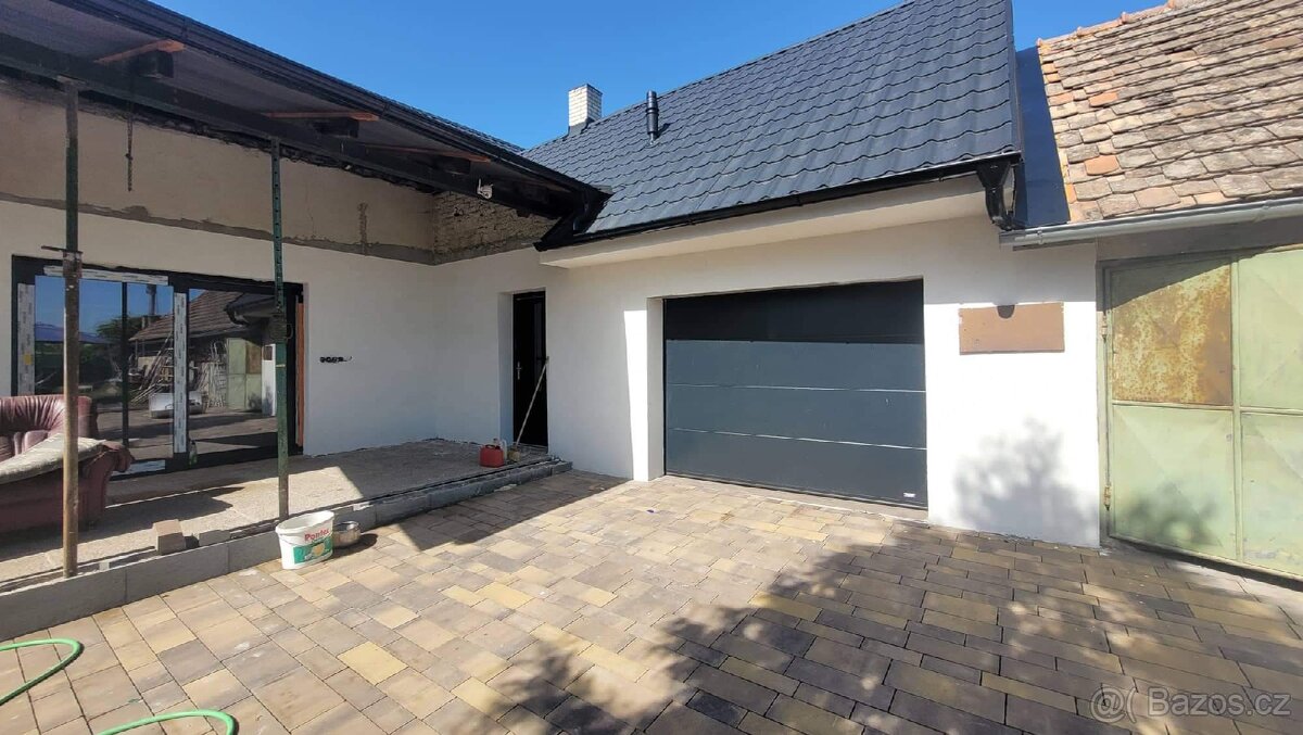 Prodám Rodinný dům 4+1+ Garáž + stavební pozemek - 8