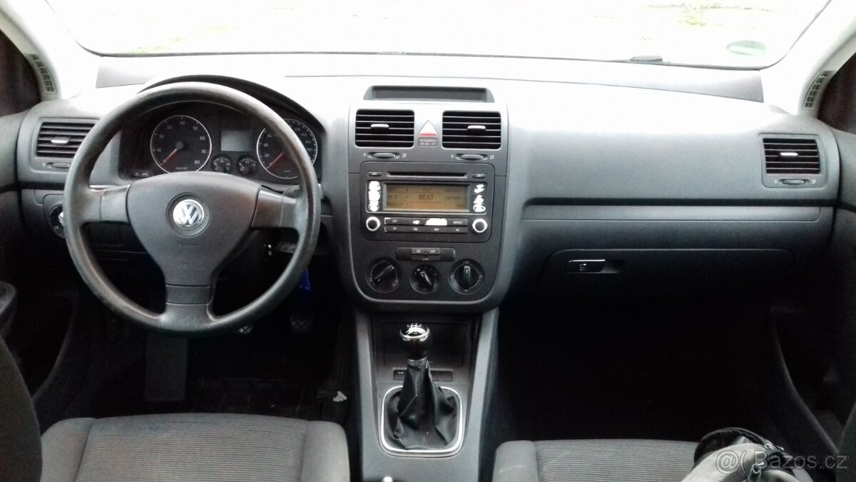VW Golf 5 1 K 1,4 16 V MPI 2006 1. majitel - 8