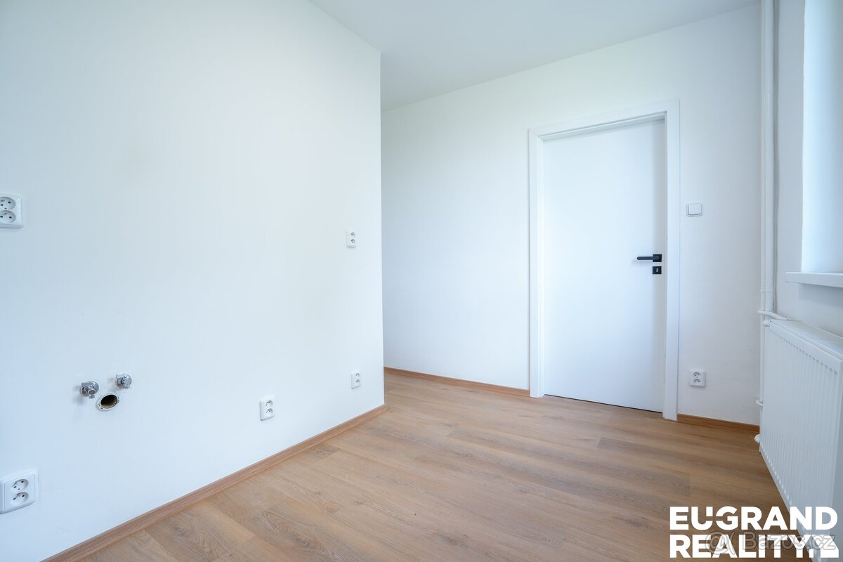 Prodej bytu 2+1, 50m², ev.č. 06078 - 8