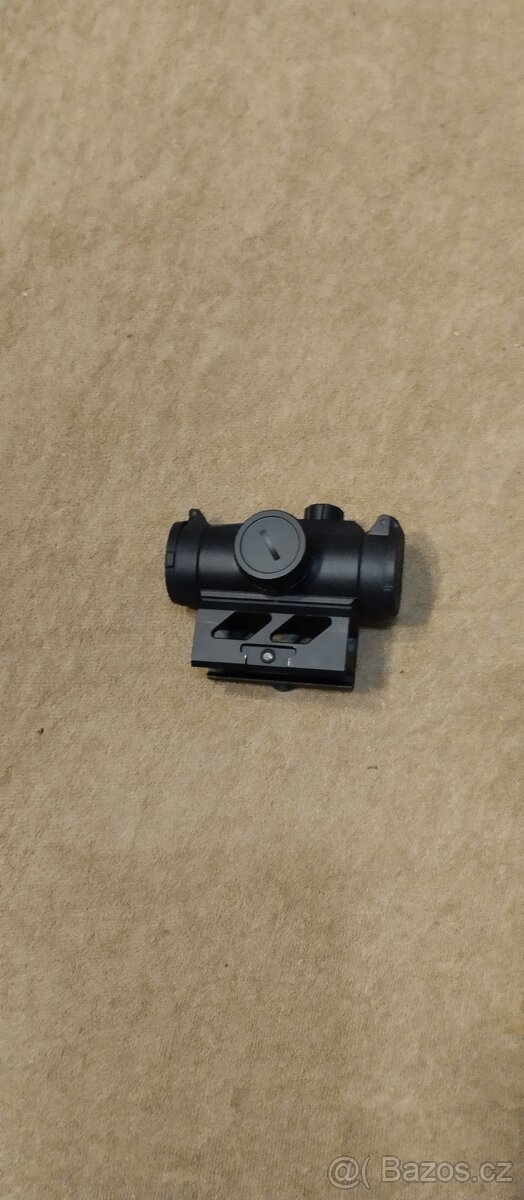 Airsoftové zbraně a vybavení - 8