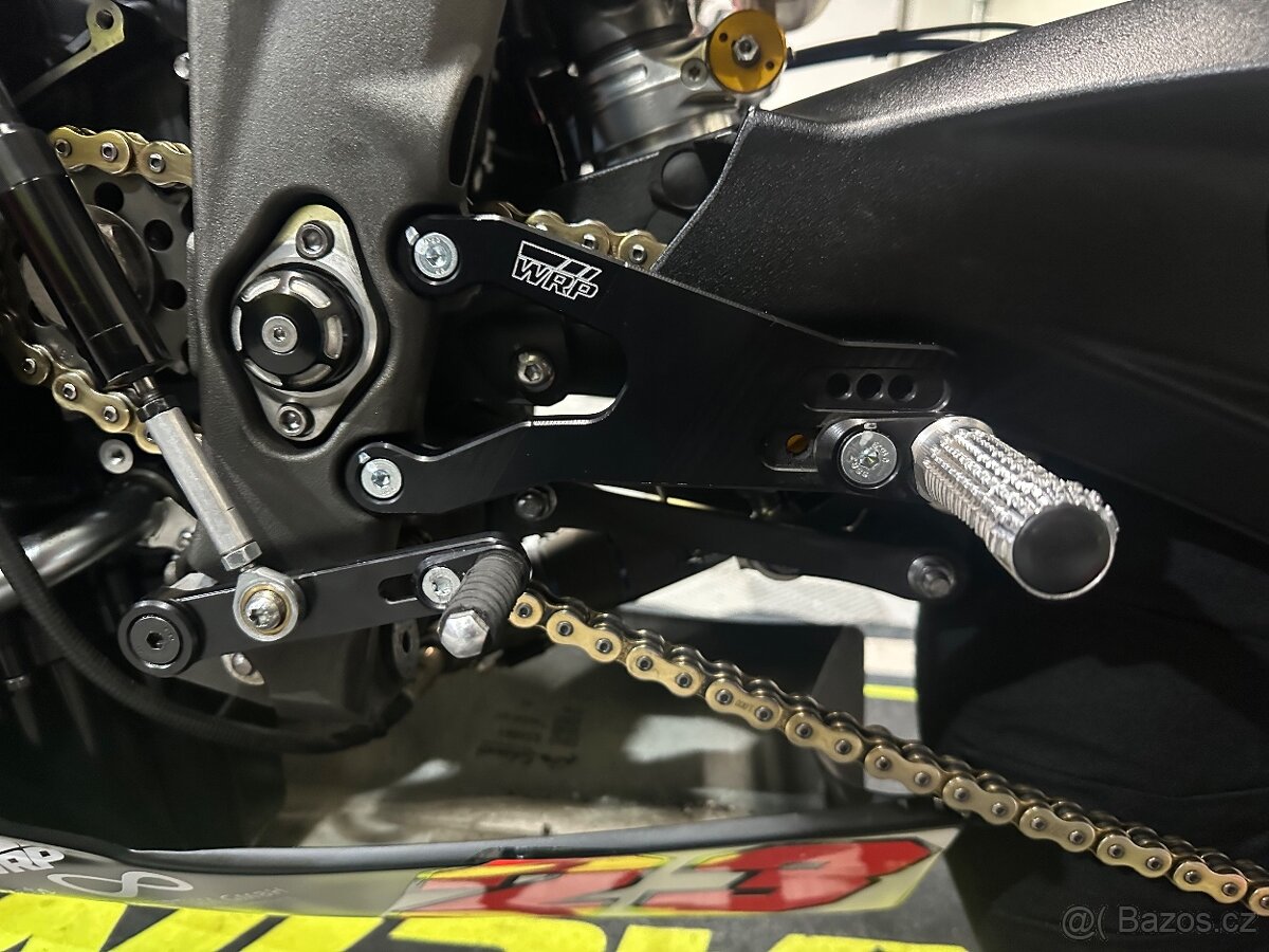 Triumph Street Triple RS 765 - 8