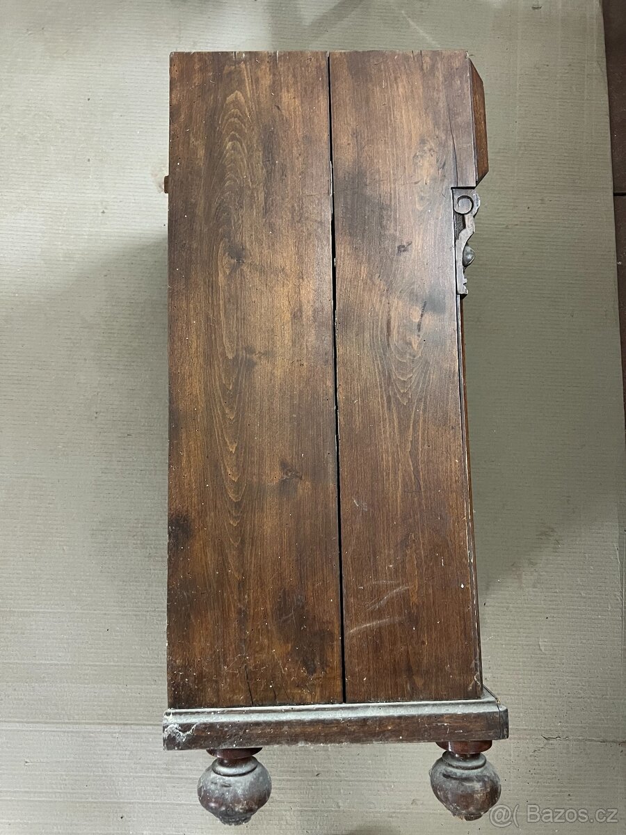 Starožitná skřiň / skřiňka - 8