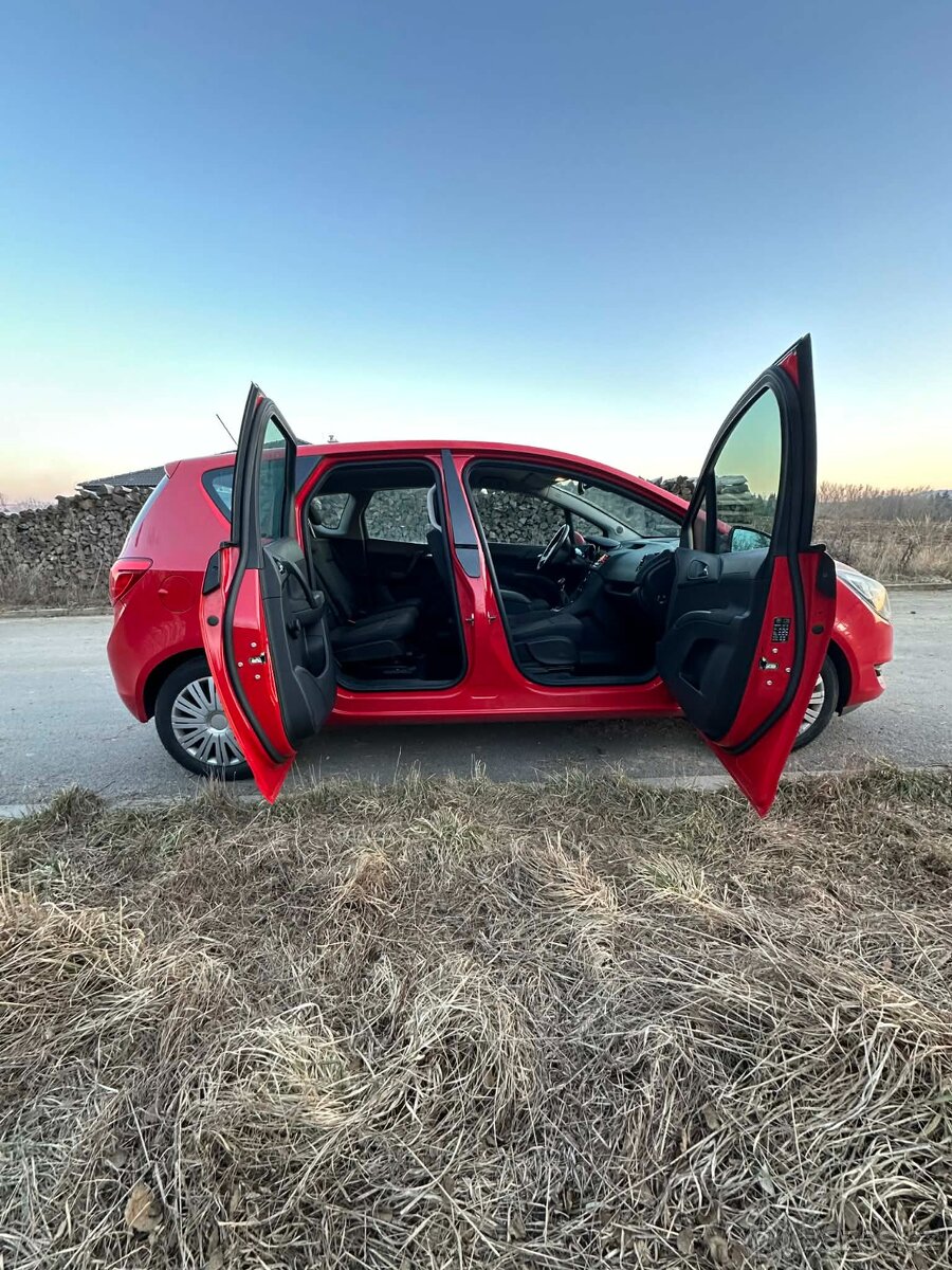 Opel Meriva 1.4 74 kW benzín - 8