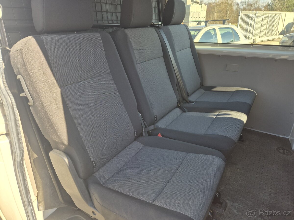 Volkswagen Transporter - 8