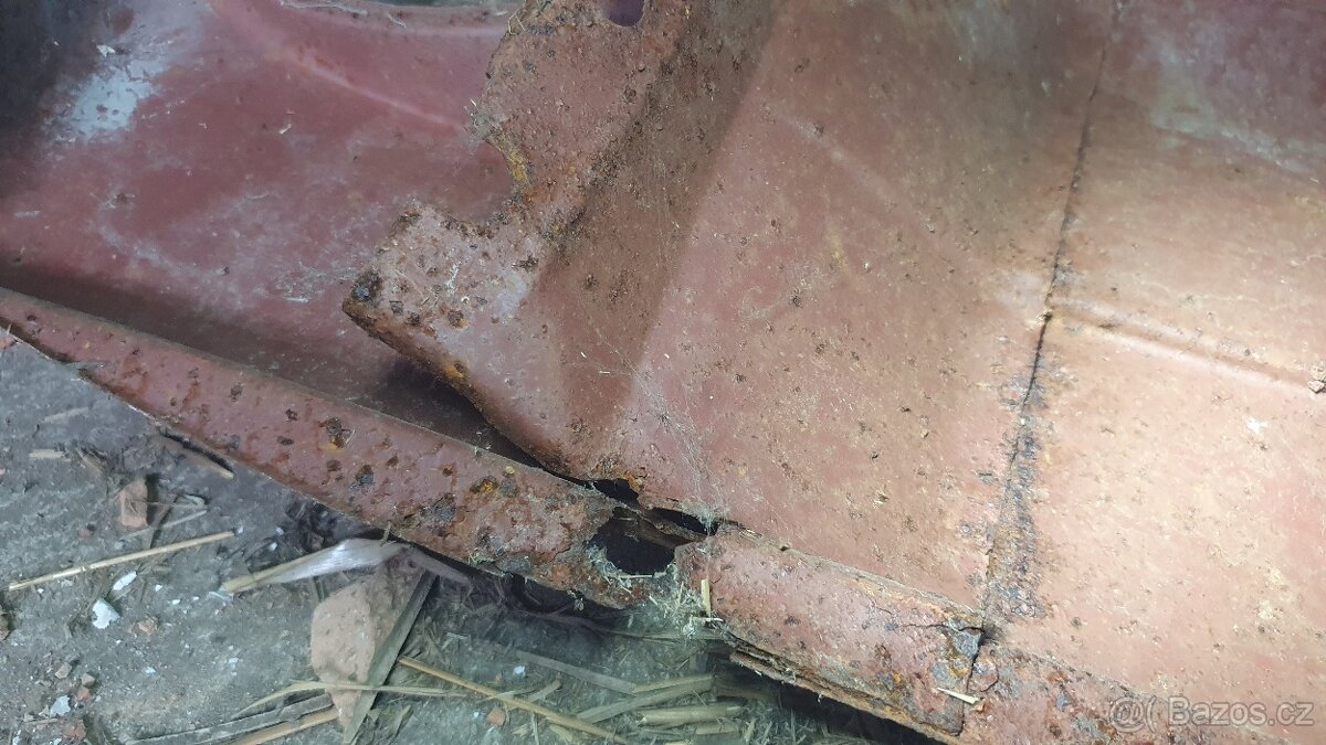 Přední čelo Škoda 100 110 - 8