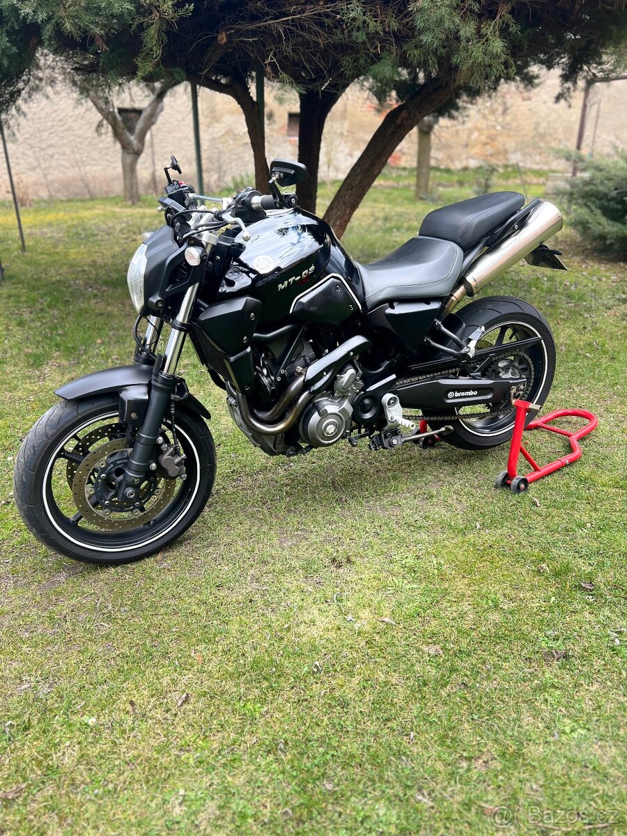 Yamaha mt- 03 - 8