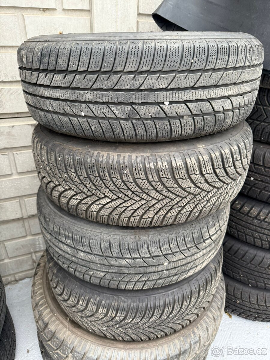 Volkswagen VW Golf VI 1,6TDi - 8