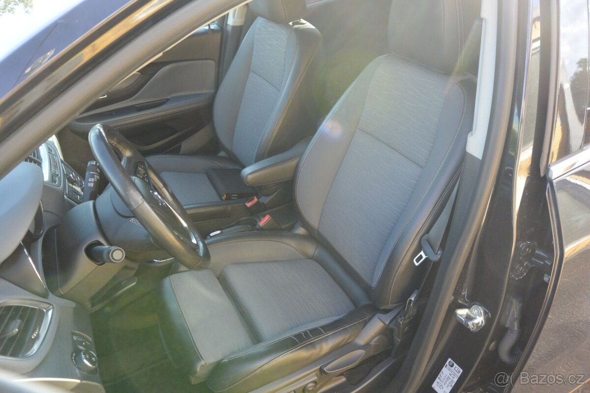 PRODÁM Opel Mokka 1.7CDTi 96kW XENONVYHŘÍV.VOLANT - 8