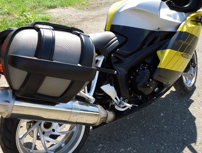 BMW K 1200 S + originál kufry rv: 2005 - 8